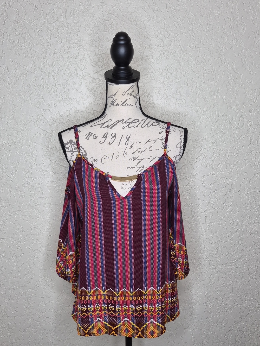 Meraki Multicolored Cold Shoulder Top Size Medium